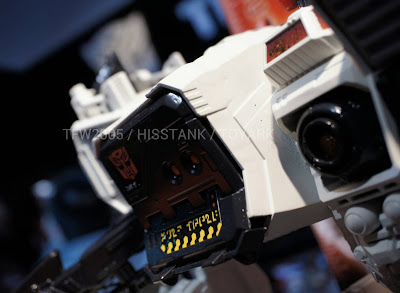 Hasbro 2013 Toy Fair Display Pictures - Transformers Titan Class Metroplex