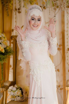 Kebaya Pengantin Muslim Modern