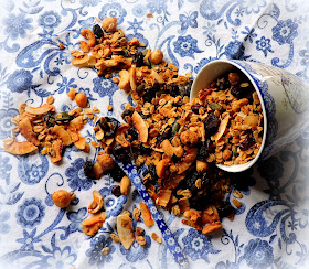 Nutty Honey & Maple Granola