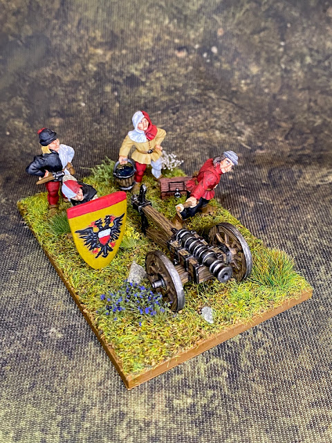 Medieval Artillery. Figures and large cannon from Front Rank, small cannons from Old Glory.