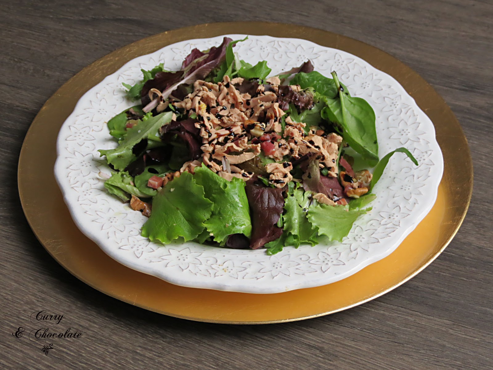 Ensalada de brotes verdes con virutas de jamón y foie – Salad with shaved foie gras and prosciutto   