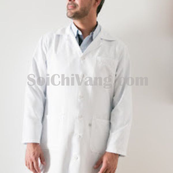 Áo blouse bác sĩ là một phần quan trọng của bộ đồ trang phục y tế, thường được thiết kế để đảm bảo sự thoải mái và chức năng trong khi làm việc