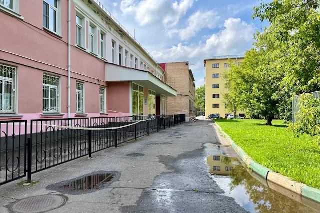 Энергетическая улица, дворы, Детская психоневрологическая больница № 32 / Научно-практический центр детской психоневрологии – дневной стационар № 2