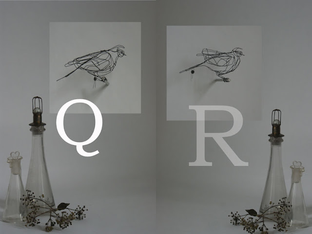   Bird Q: 20 x 7 x 10 cm, Bird R: 19 x 9 x 11 cm