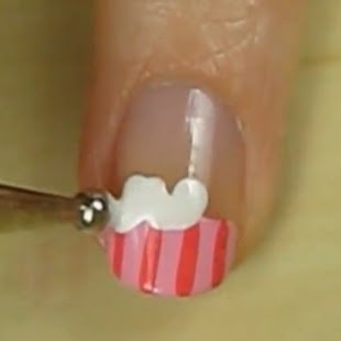 How-to-Make-Cupcake-Nail-Art