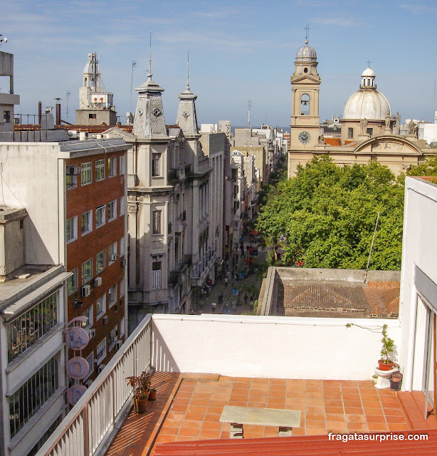 Cidade Velha de Montevidéu: Rua Sarandí e Catedral de Montevidéu