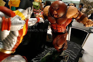 metrocomicon 2009, colossus vs juggernaut, toys, kenneth yu chan photography, kenneth chan photography