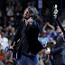 Foo Fighters en la Convención Demócrata apoyando a Obama