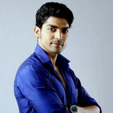 Gurmeet Choudhary Family Wife Son Daughter Father Mother Marriage Photos Biography Profile