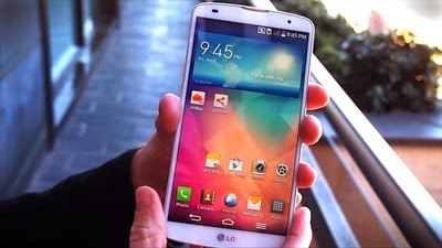 LG G View - LG cell G3 midrange at a lower price