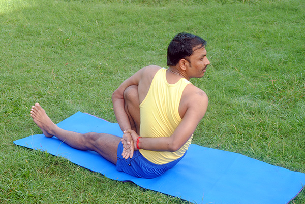 https://www.ojashvi.com/yoga-for-beginners-rishikesh.html