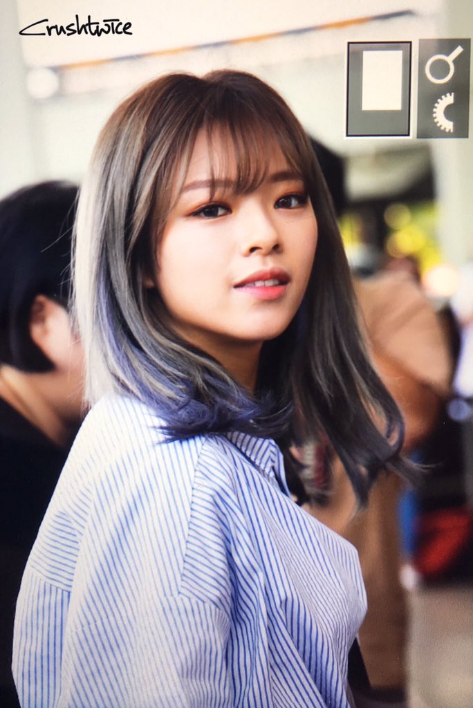 Fans Are In Love With TWICE Jeongyeon's New Hairstyle 