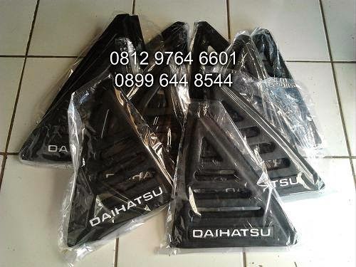 SparePart Mobil  Daihatsu Charade Logo Daihatsu Charade G10