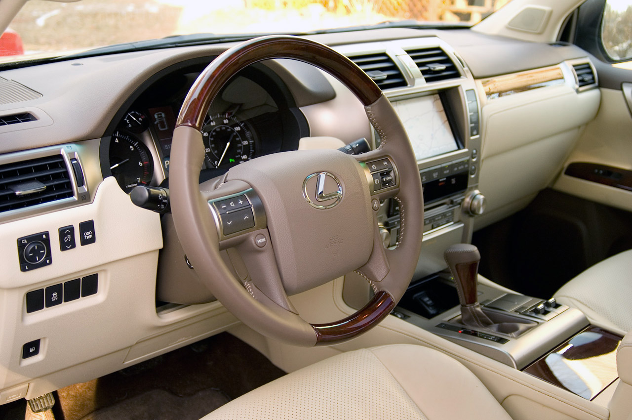 2011 LEXUS GX 460 INTERIOR DETAIL