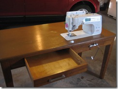 desk 015