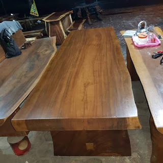 meja kayu trembesi bentuk natural 5 meter exotic wood Indonesia
