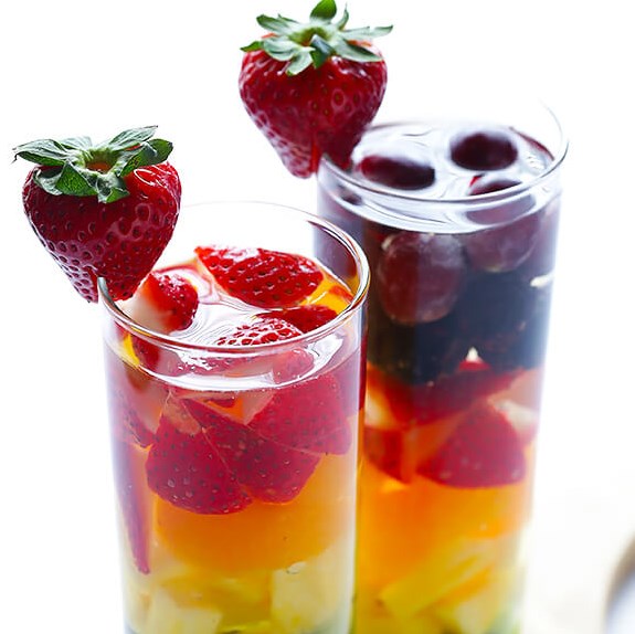 RAINBOW SANGRIA #Drinks #Summer