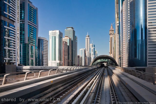 dubai_driverless_metro_640_02.jpg (640×426)