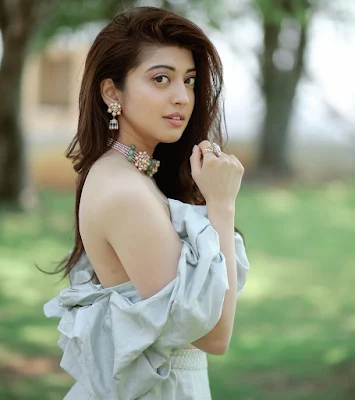 Actress Pranitha Subhash Latest Beautiful Photoshoot