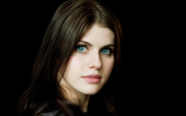 Alexandra Daddario 2019