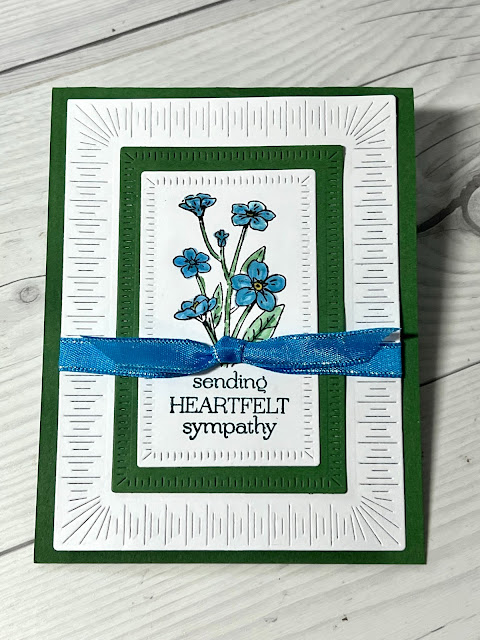 An Alternative card idea using the forget-me-not flowers stamp from the August 2023 Meaningful Flowers Paper Pumpkin Kit