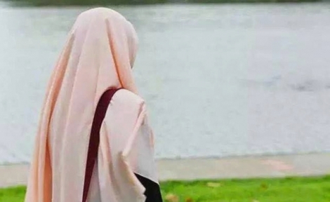 34 Gambar Kartun Berjilbab Dari Belakang  Gambar Kartun