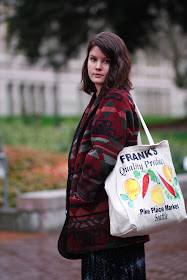 Amanda Leaty UW fashion seattle street style it's My darlin' blanket jacket 