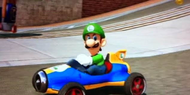mario kart luigi stare 01