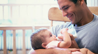  Salário Maternidade de 6 messes Descubra quem tem direito. para pais adotivos.