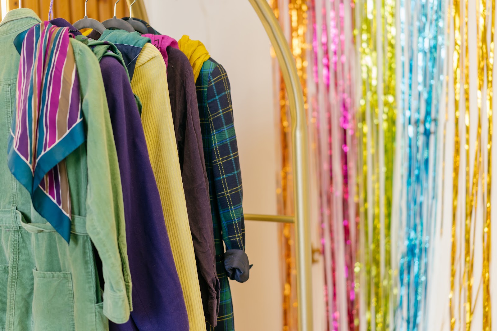 5 tips for charity clothes shopping 