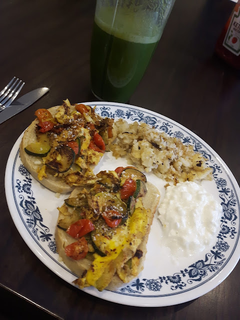 Zucchini  Omelette on Light Rye Toast