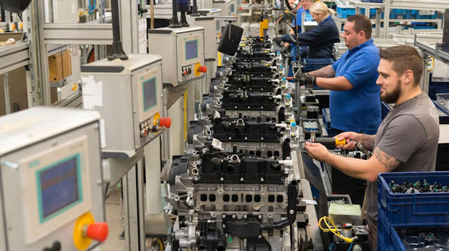 Ford đầu tư sản xuất động cơ mới