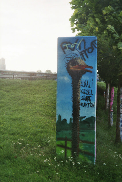 Graffiti, Rijnkade Arnhem, 2013