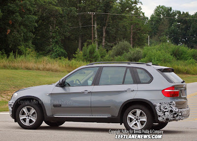 2011 BMW X5 [Spied] Wallpaper