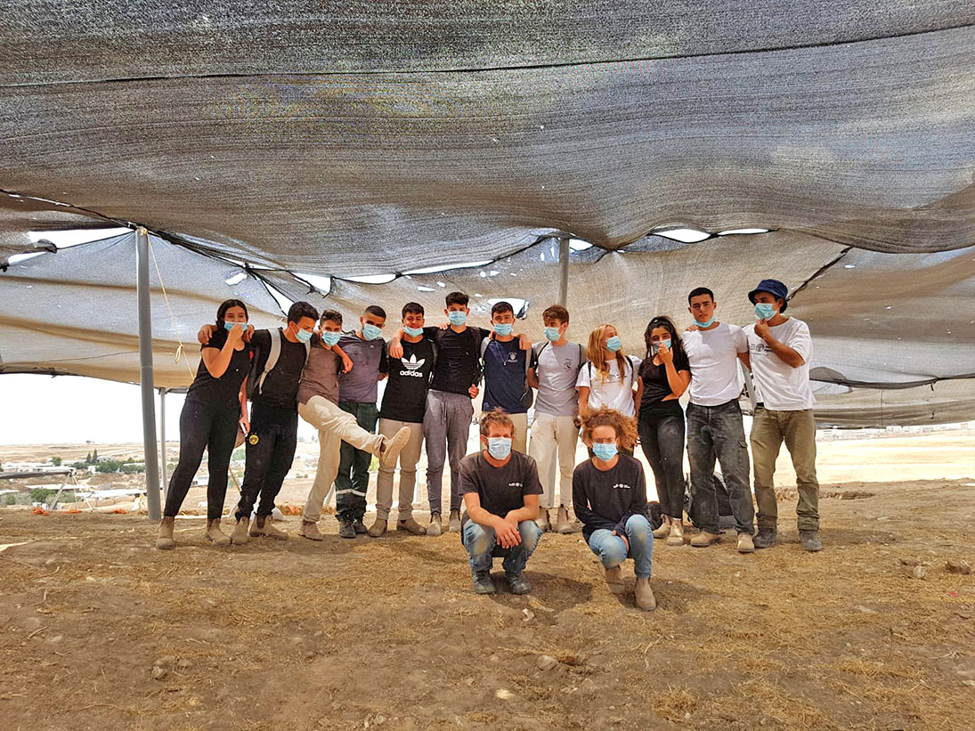 בני נוער, סטודנטים וחניכי מכינות קדם צבאיות מרהט ומהסביבה