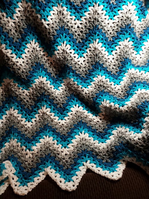 V-Stitch Ripple Afghan - Free Pattern 