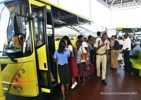 Evangelizando en autobuses