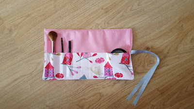 DIY makeup brush roll (tutorial)