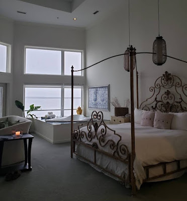 The Lighthouse Club Hotel