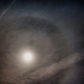 halo ring around the moon