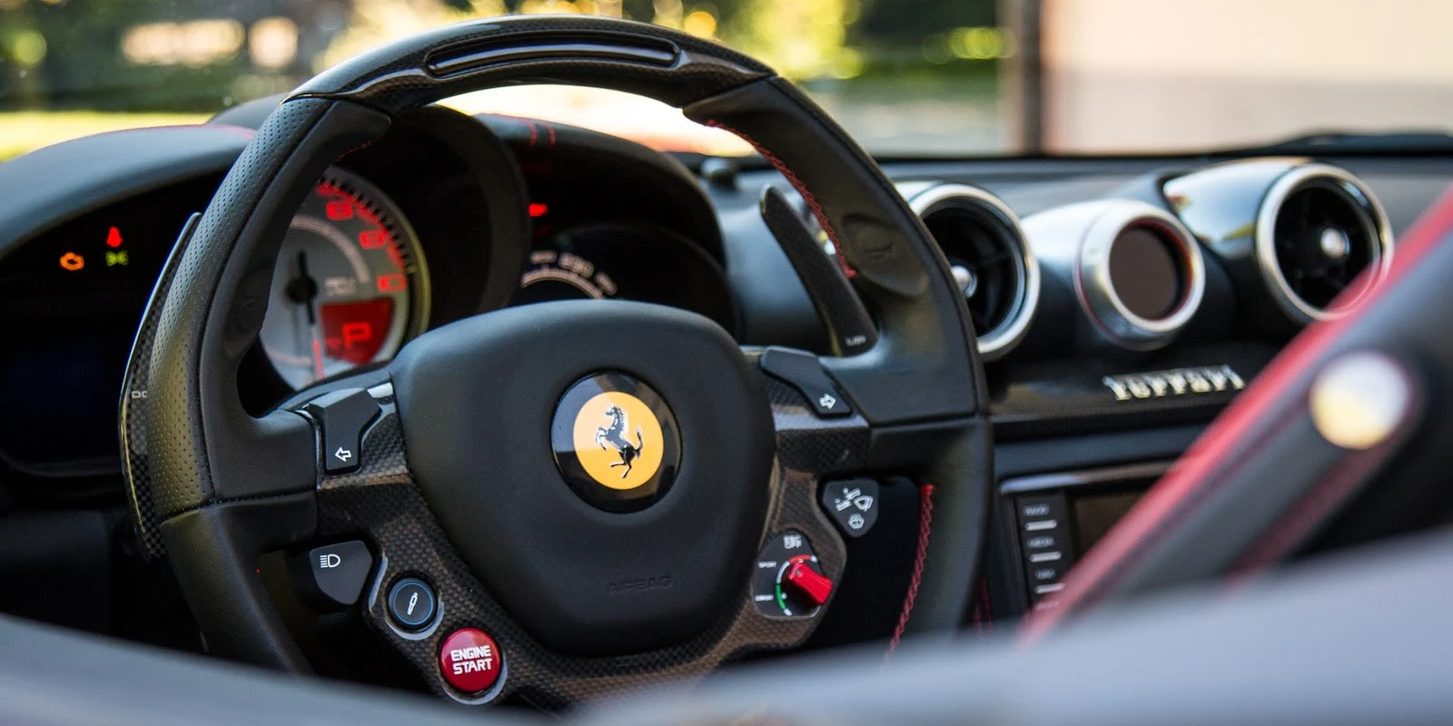 Đánh giá siêu xe Ferrari California T 2016