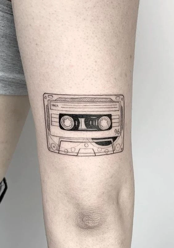 Tatuajes de cassettes de los 80 y 90