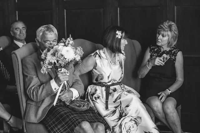 A cute civil ceremony at Brooks Country House in Herefordshire | byGarazi | Birmingham Wedding Photographer 