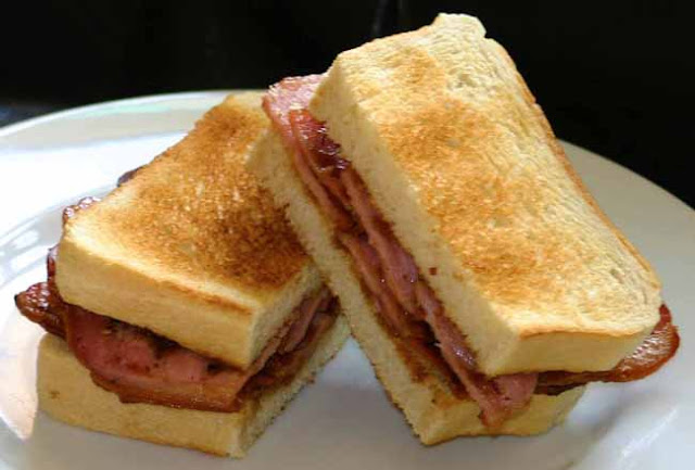 Bacon Sarnie2