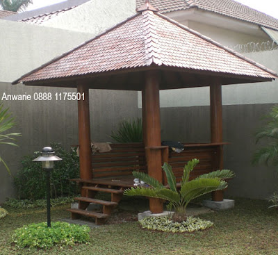 Gazebo, a wooden house from