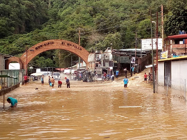 El Hatillo llegó a quedar incomunicado por rotura de tubo de agua de Hidrocapital 