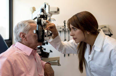 Image Is it true that eye surgery can cause Hifema?
