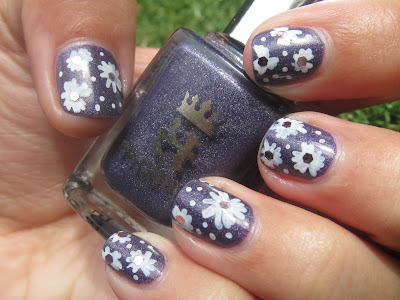 A-England- Lady Of the Lake sally hansen nail art pen