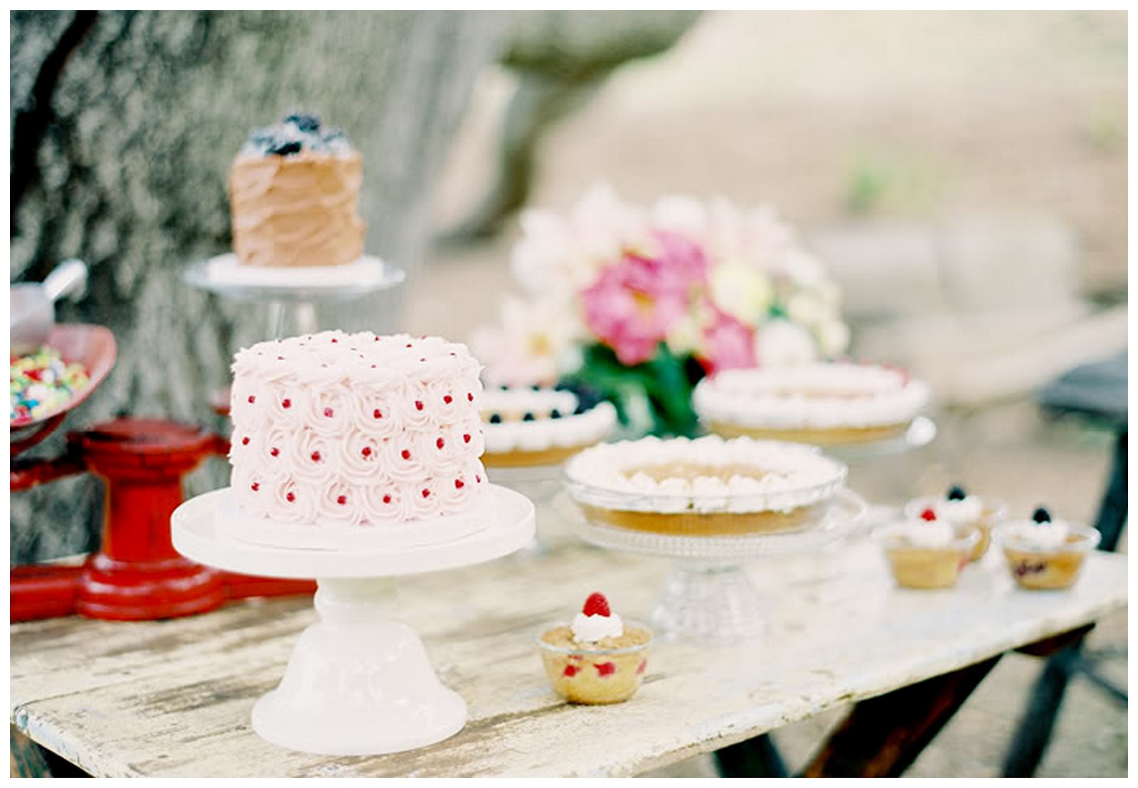cupcakes and Posies Poppies Events & events and Concepts:  Design vintage Floral lipstick