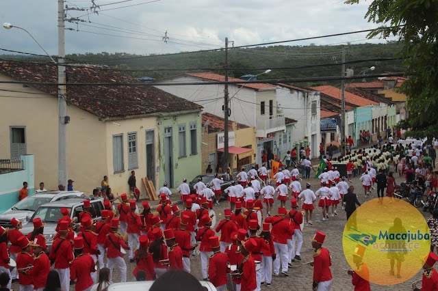 Desfile Cívico de Macajuba aconteceu nesta sexta-feira (06). Confira!